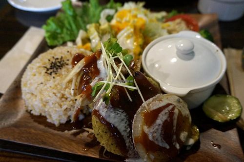 Falafel burger set. 1050 yen (two burgers + avocado topping) at Vespera's Falafel in Tokyo