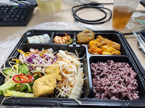 Full size lunch box ♡ at OBOK Veggie - Nhà hàng chay Hàn Quốc  in Hanoi