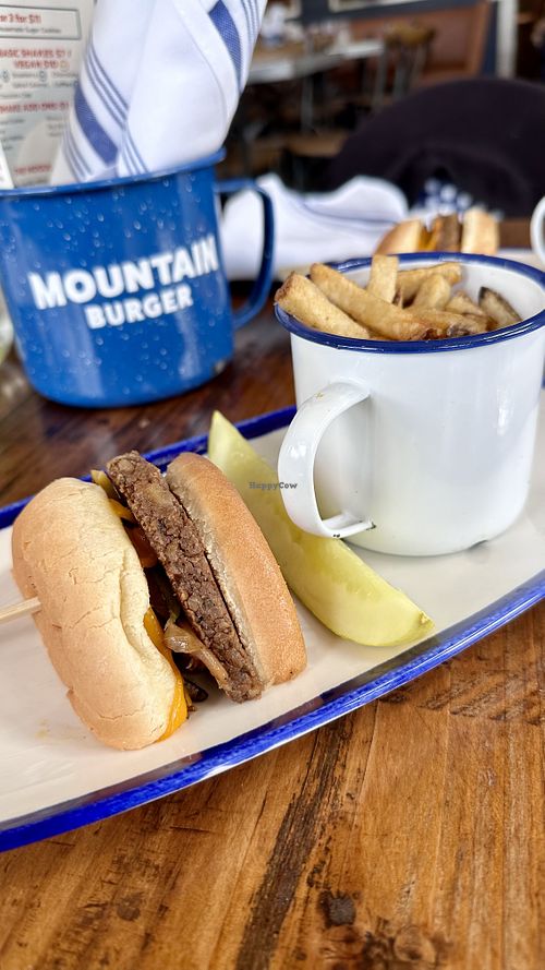 Split Manzanita burgerrs  at Mountain Burger  in Bend