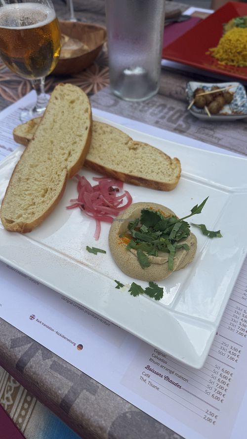 Houmous  at L'Éventail in Marseillan