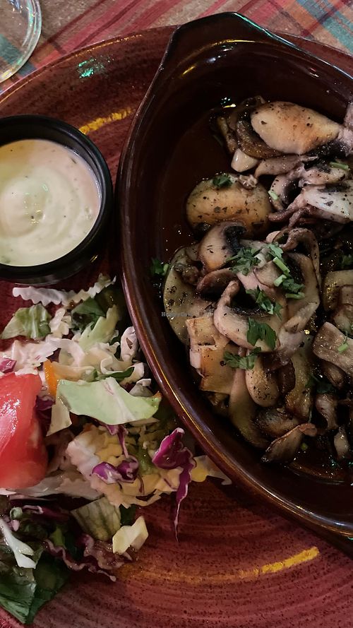 Garlic mushrooms  at The Olive Tree   in Zakynthos