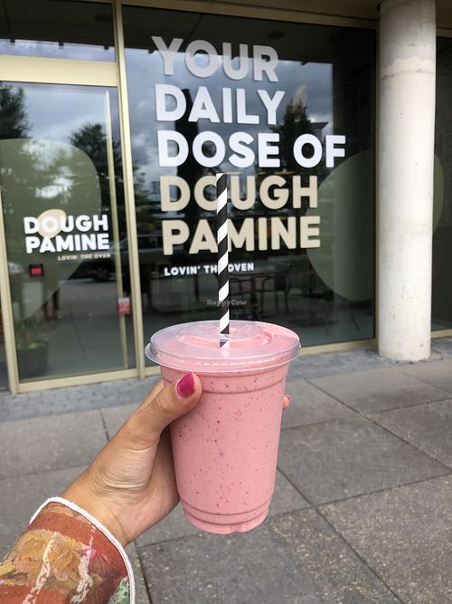 strawberry banana milkshake  at Doughpamine in Leeuwarden