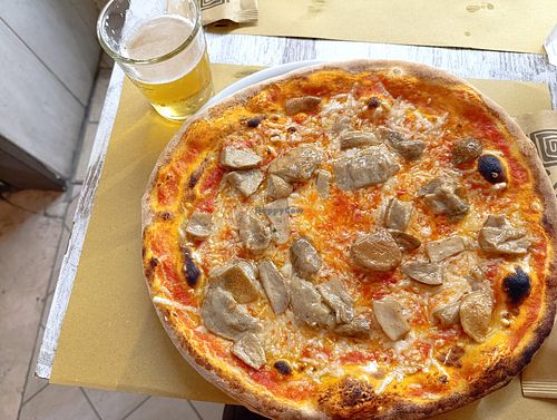 Pizza con funghi porcini at Civico 99 in San Giorgio Delle Pertiche
