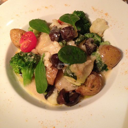 L'assiette Pinson : blanquette de légumes vegan  at Cafe Pinson - Marais in Paris
