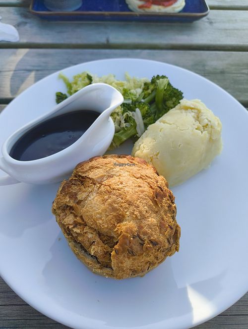Vegan keema pie at The Barge Inn in Wiltshire