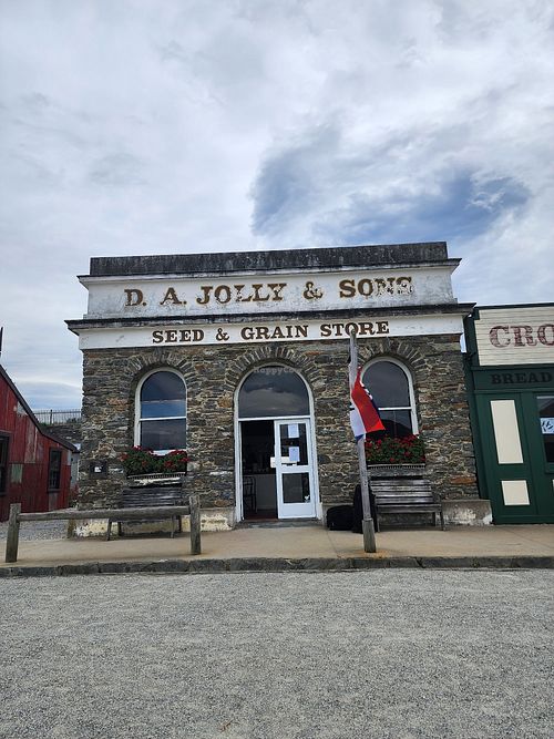 O at Grain & Seed Cafe in Cromwell