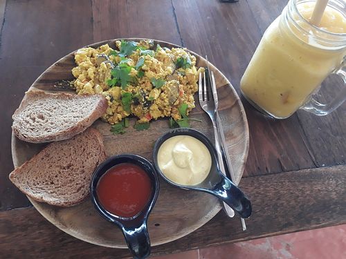 Tofu scramble and mango/banana smoothie at Orion Cafe in Koh Phangan