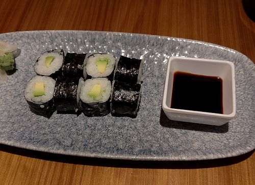 Maki de aguacate at Panda Getxo in Getxo