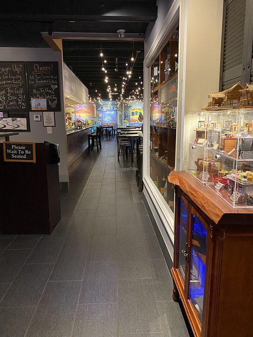 Entry into dining area  at Soi 3 in Kennesaw