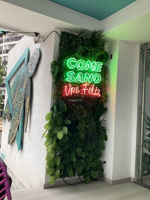 Entrance   at Bali Smoothies & Juices in San Andres