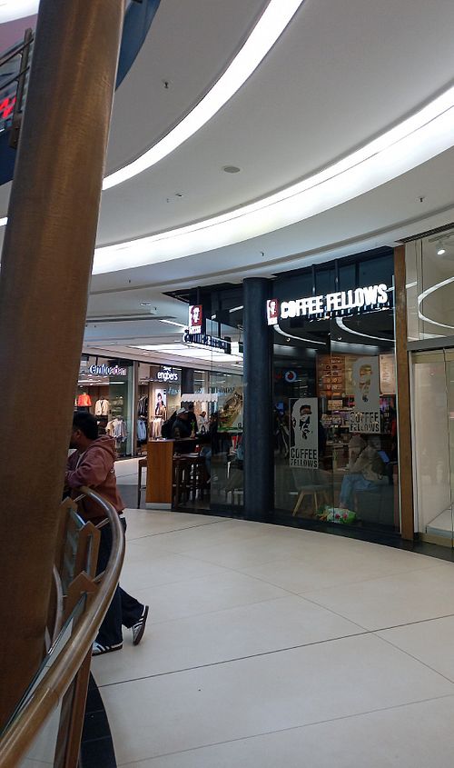 Corner shop with some seating at Coffee Fellows in Chemnitz