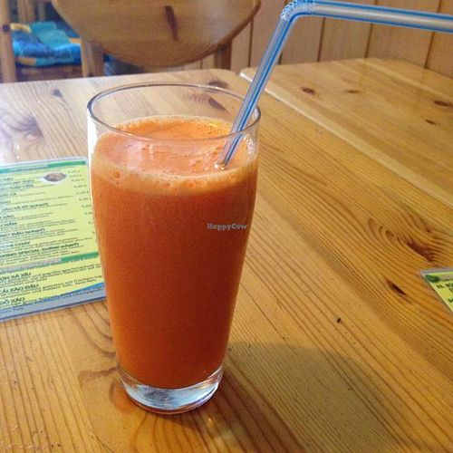 Fresh orange/carrot juice at Bodhi Chay in Hannover