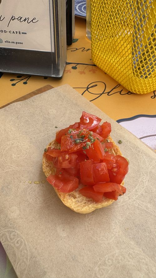 Frisella pugliese   at Olio Su Pane in Polignano A Mare