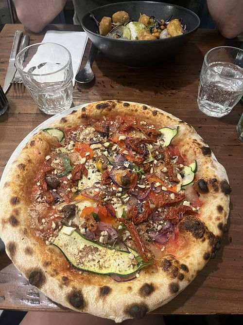 Pizza 100% végétale   at La Storia in La Rochelle