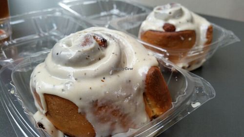 cinnamon rolls at Green Bar and Kitchen in Fort Lauderdale