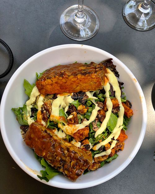 Vera Cruz Salad with Buffalo Tempeh at Green Bar and Kitchen in Fort Lauderdale