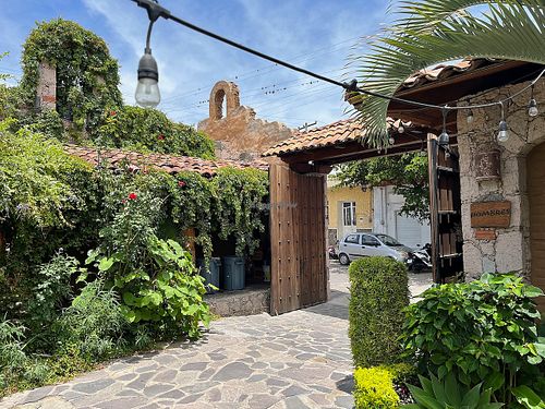 Entry from street at El Rincon De Frida in Jocotepec