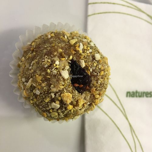 'Vitamin C ball' at Vegelateria in Zurich