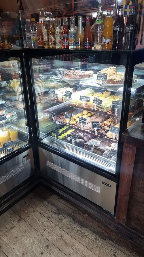 Ups there is one brownie labeled as vegan 😀 at Sprakcafeet in Gothenburg