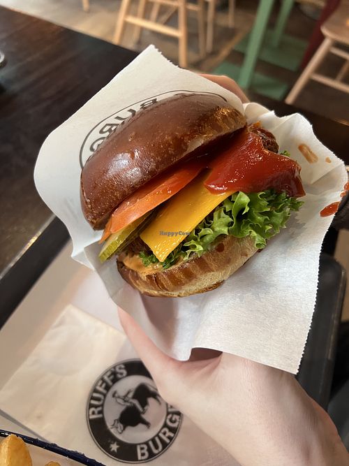 Regular vegan burger   at Ruff's Burger in Ansbach