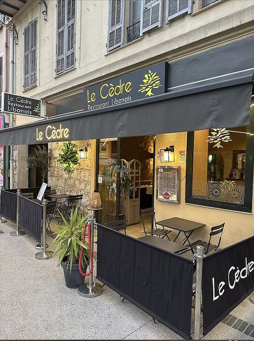   at Le Cedre in Nice