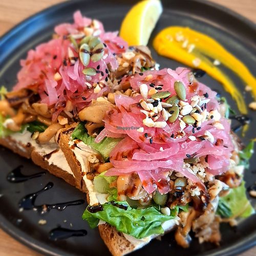 MR.MUSHROOM

German sourdough bread with homemade hummus, caramelized onions and rosemary mushrooms. Topping: fresh rocket, variety of kernels & seeds, roasted hazelnuts, probiotic at Kia Ora Café in Koh Phangan