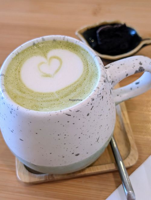 Matcha latte at Kia Ora Café in Koh Phangan
