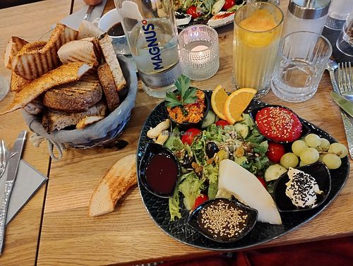 Vegan breakfastplate at Cafe Mosaic  in Hamburg