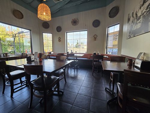  at Kafe Neo in Edmonds