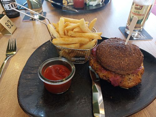Vegan quinoa Patty and Gluten free bread at Fräulein Anna  in Drachselsried