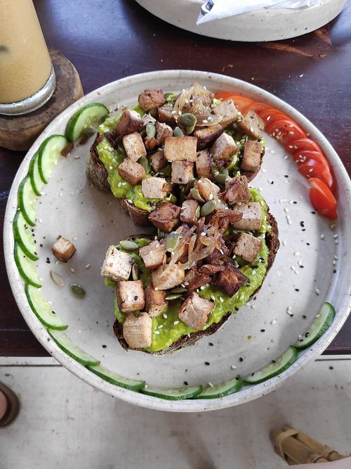 Avocado toast with tofu at Nami Cafe in Arugam Bay