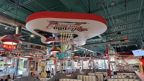 Good ambience at Portillo's in Tucson