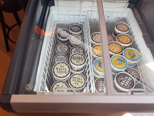 Sorbets (green dot vor vegan) at Simplyfine - Bern in Bern