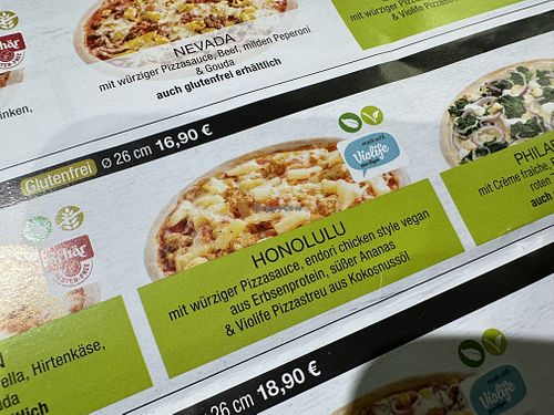 vegan pizza  at World of Pizza in Halle