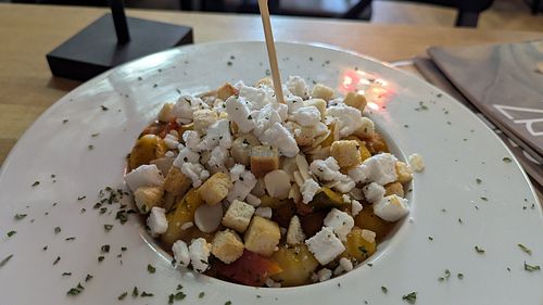 Gnocchi mit Gemüse und veganem Käse at Café Franz in Marburg