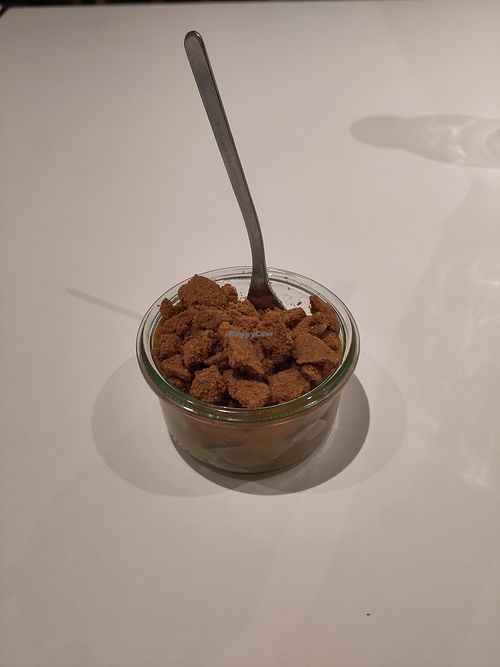 Apple-pear mousse dessert with cookie topping at Pompidop in Brussels