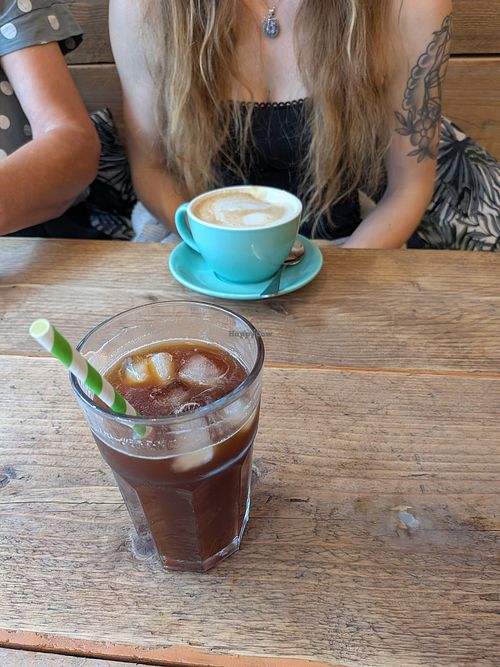  at Lulamae's in Arundel