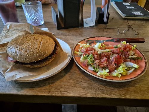 Beeffree burger and side salad at Eden   in Jena