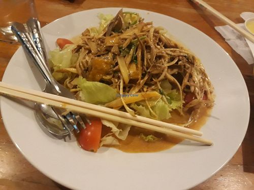 Banana blossom salad at Charlie and Lek Health Restaurant in Pai