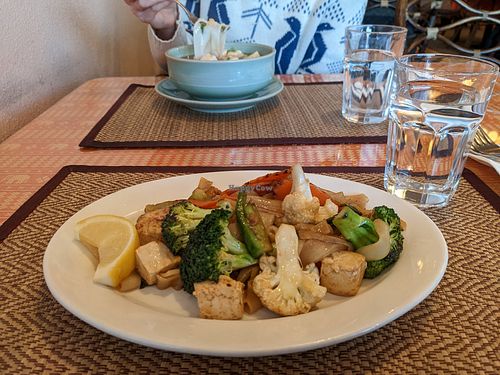 pad kee mao lunch portion vl at Lemongrass in Fairbanks