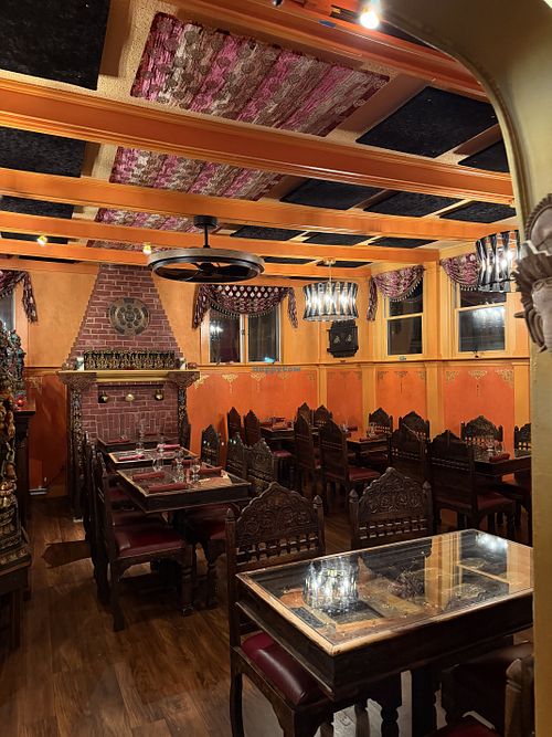 Inside - the owners (Alka & Omi) are the sweetest 💗  at India House in Northampton