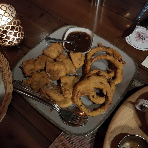 Vegan pakora platter at Delhi-Roma Restaurant in Wuppertal