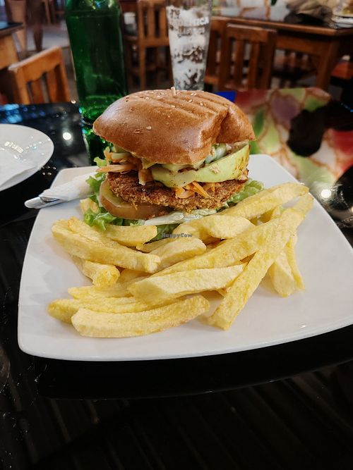 Vegan burger at Restaurante Lucky in San Cristobal