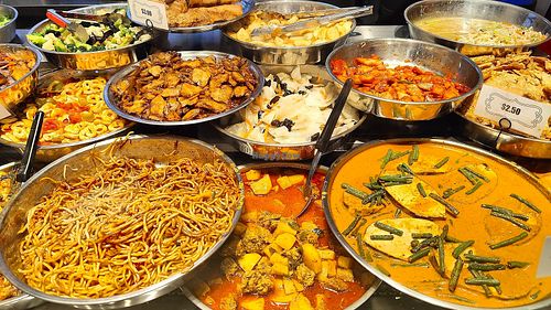 buffet spread - many vegan choices at Su Xing Tang 素興堂 in Central Singapore
