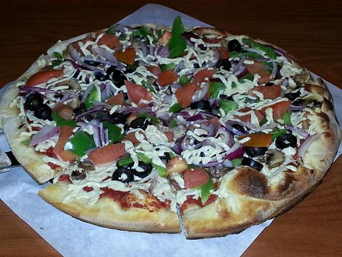 veggies pizza at The Pizza Cookery in Encino