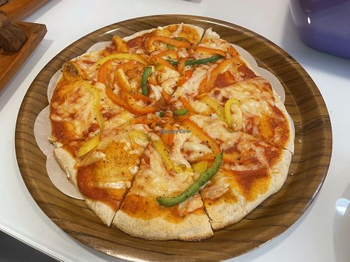 Rainbow pizza  at Mayse Pizzeria in Kowloon