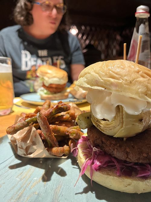 Veganizzano facilmente anche i panini vegetariani, basta chiedere 💚  at Banda Bistropub - Belluno in Belluno