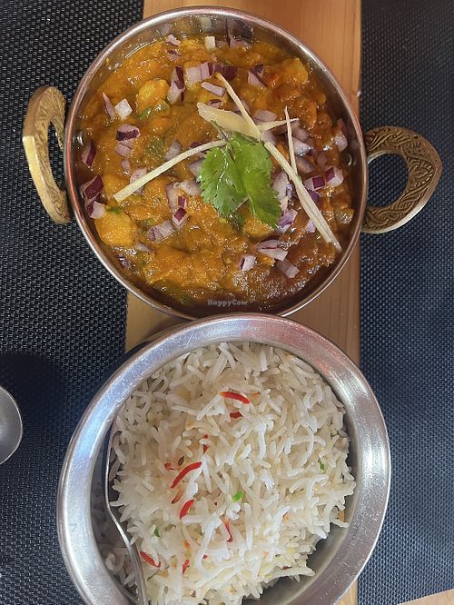 Chana masala (estofado de garbanzos) & arroz pulao  at Kathmandu Alboraya in Valencia