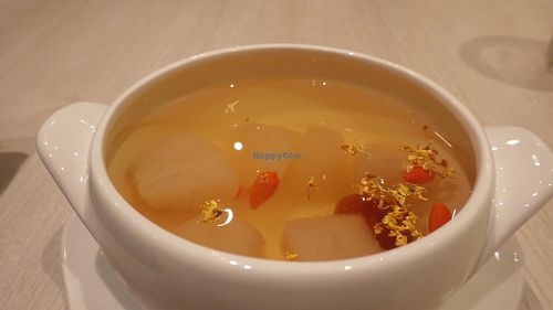 Pear and aloe vera dessert at Whole Earth 环界蔬食 in Central Singapore