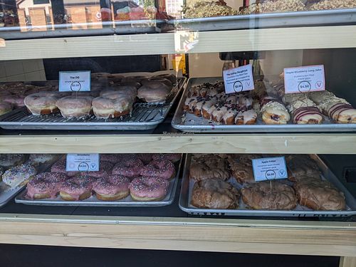 Vegan options at Lady Glaze Doughnuts in Hamilton